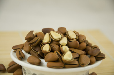 品味铁岭山珍，苏宁易购中华特色馆推出超值北榛娃娃与开口松子